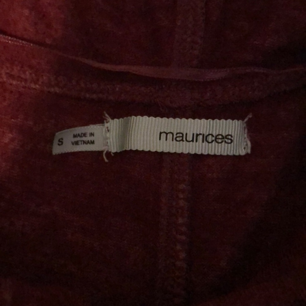 sweater - Picture 2 of 2
